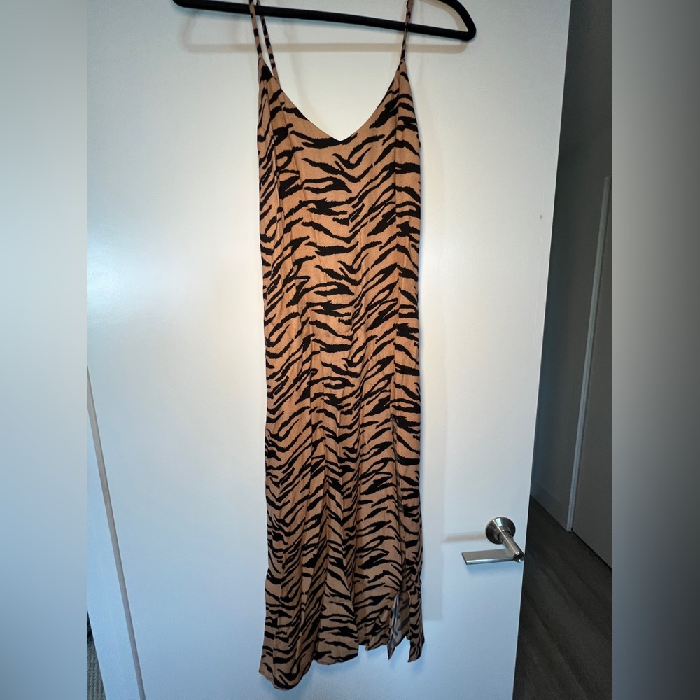 Reformation Alexandra animal print slip dress Sz 2 - Picture 4 of 8